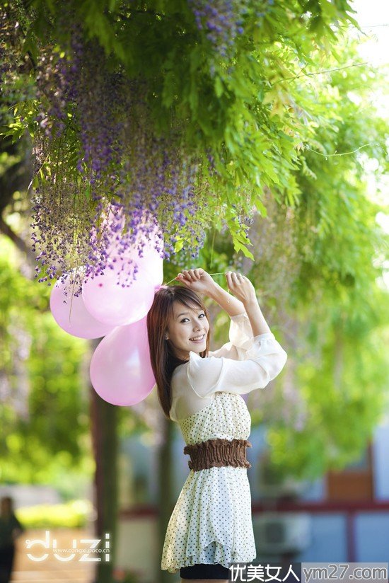 ���ٻ��µ�����Ů